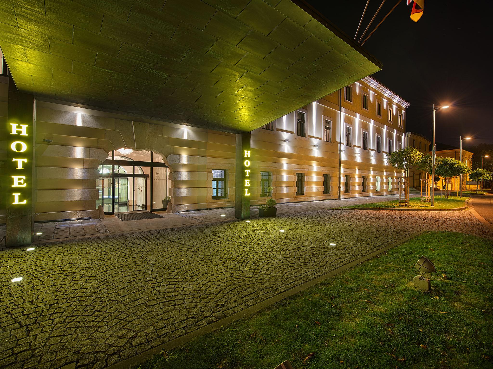 Ea Hotel Tereziansky Dvur Hradec Kralove Luaran gambar