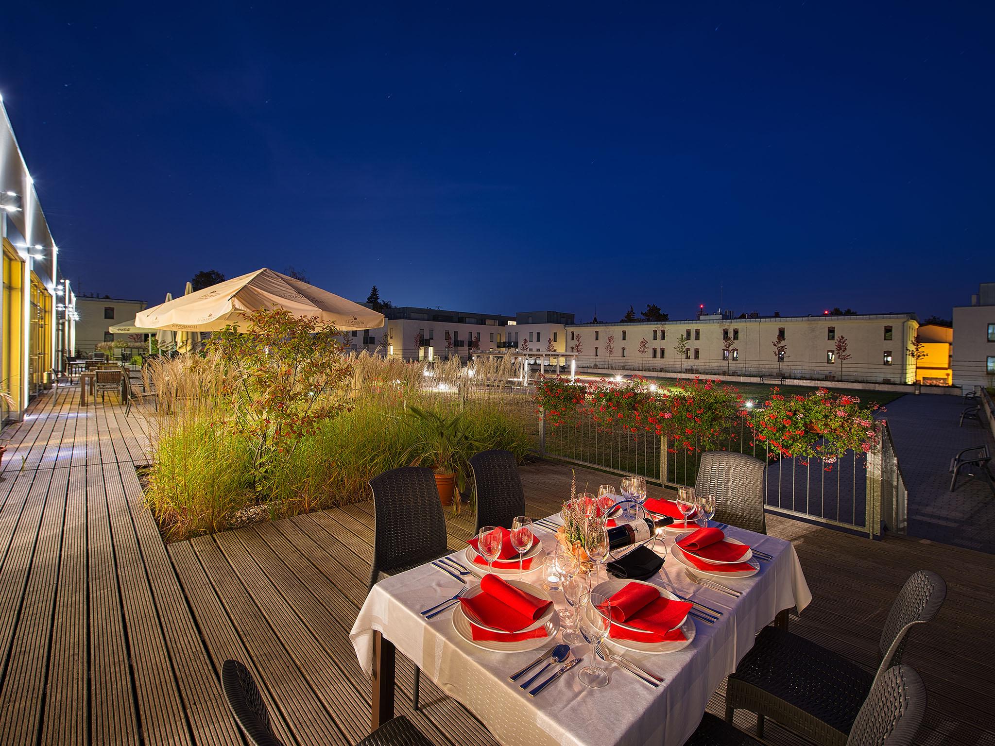 Ea Hotel Tereziansky Dvur Hradec Kralove Luaran gambar