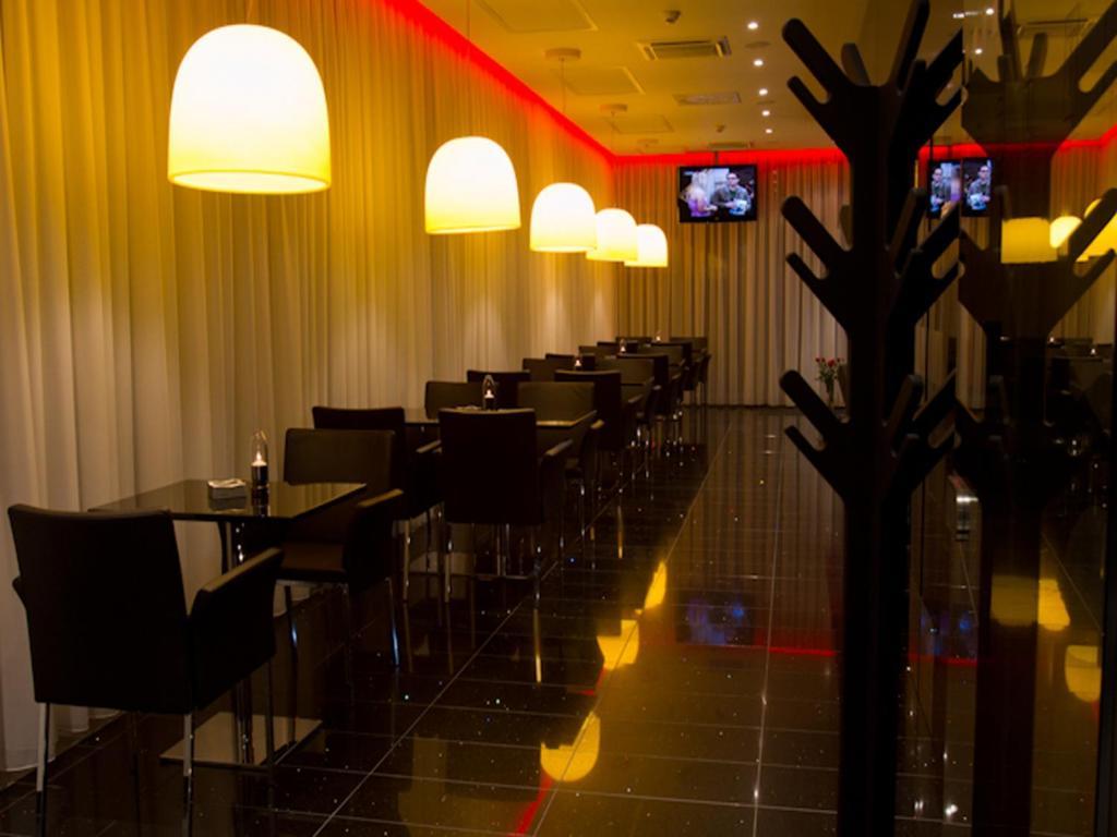 Ea Hotel Tereziansky Dvur Hradec Kralove Luaran gambar