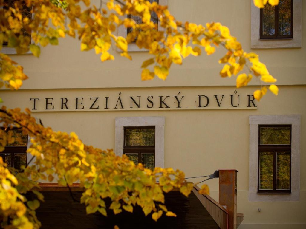 Ea Hotel Tereziansky Dvur Hradec Kralove Luaran gambar