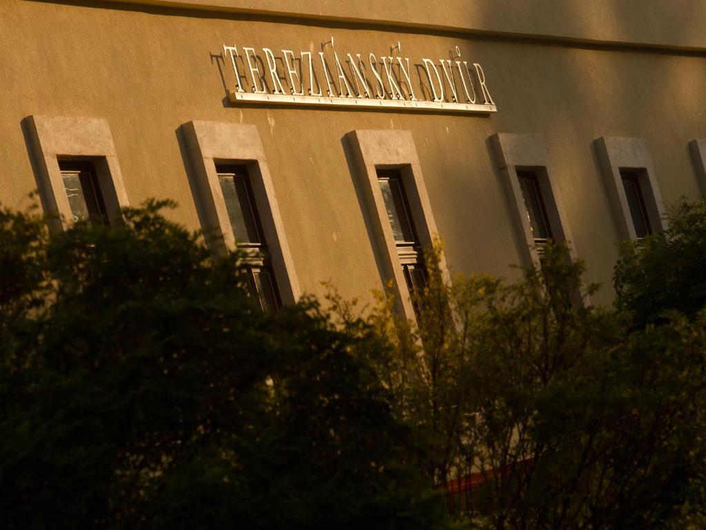 Ea Hotel Tereziansky Dvur Hradec Kralove Luaran gambar