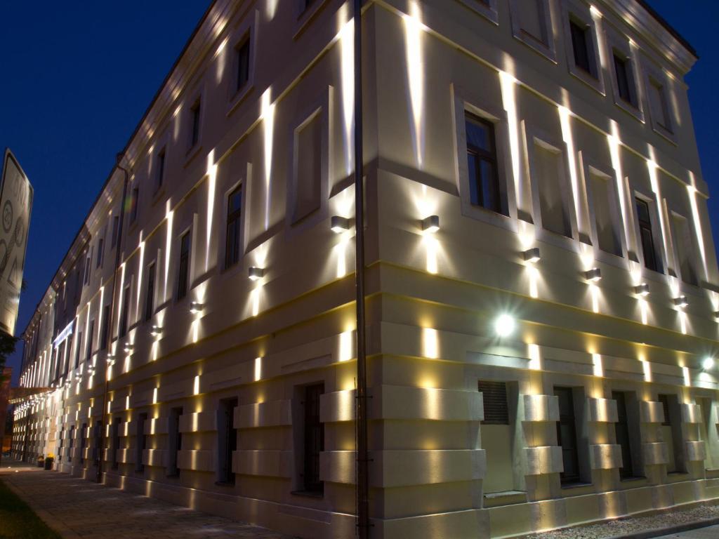 Ea Hotel Tereziansky Dvur Hradec Kralove Luaran gambar