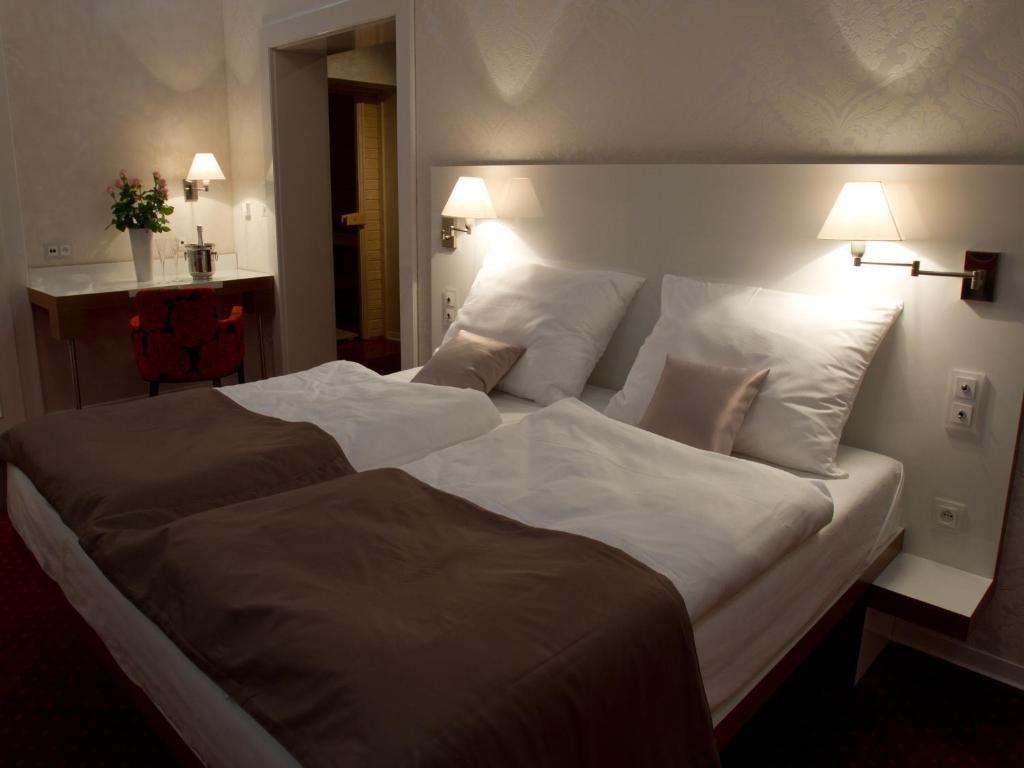 Ea Hotel Tereziansky Dvur Hradec Kralove Luaran gambar