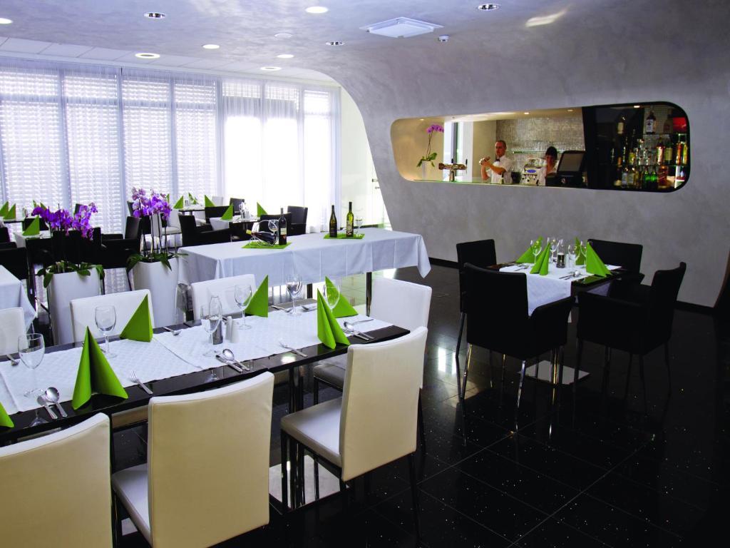 Ea Hotel Tereziansky Dvur Hradec Kralove Luaran gambar