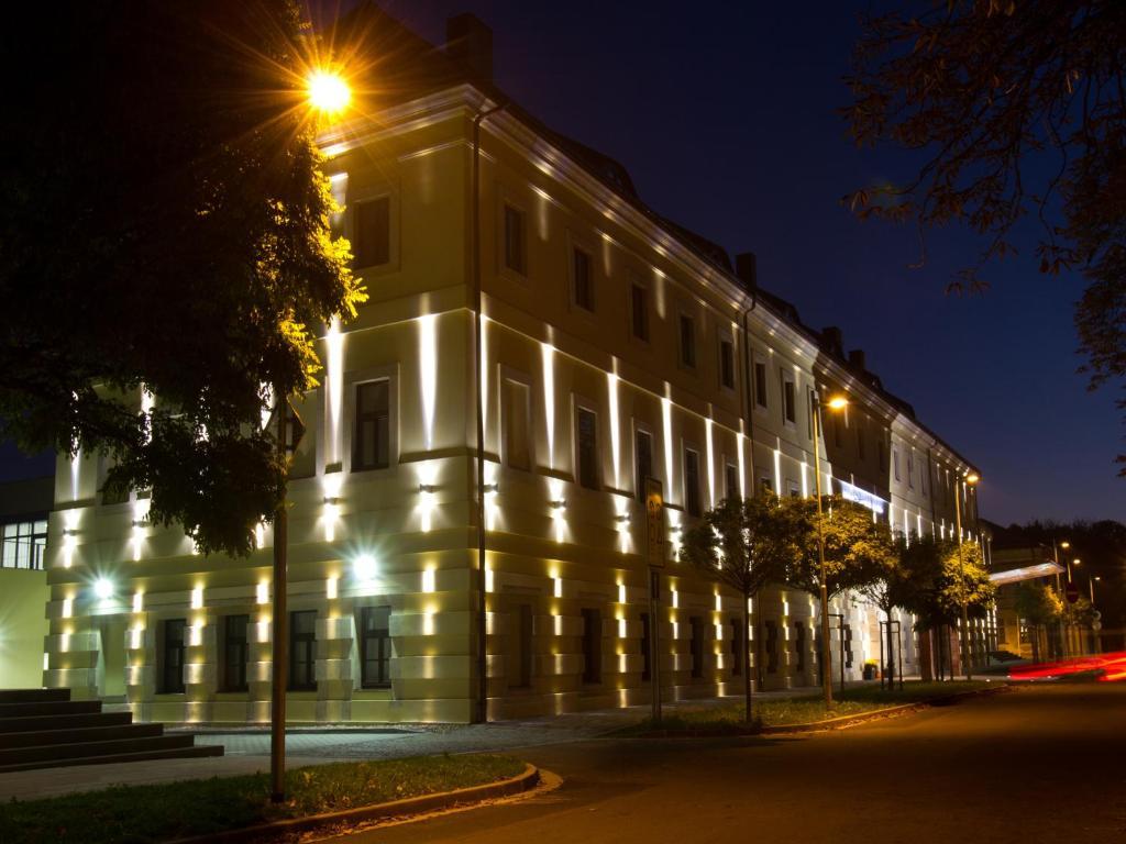 Ea Hotel Tereziansky Dvur Hradec Kralove Luaran gambar