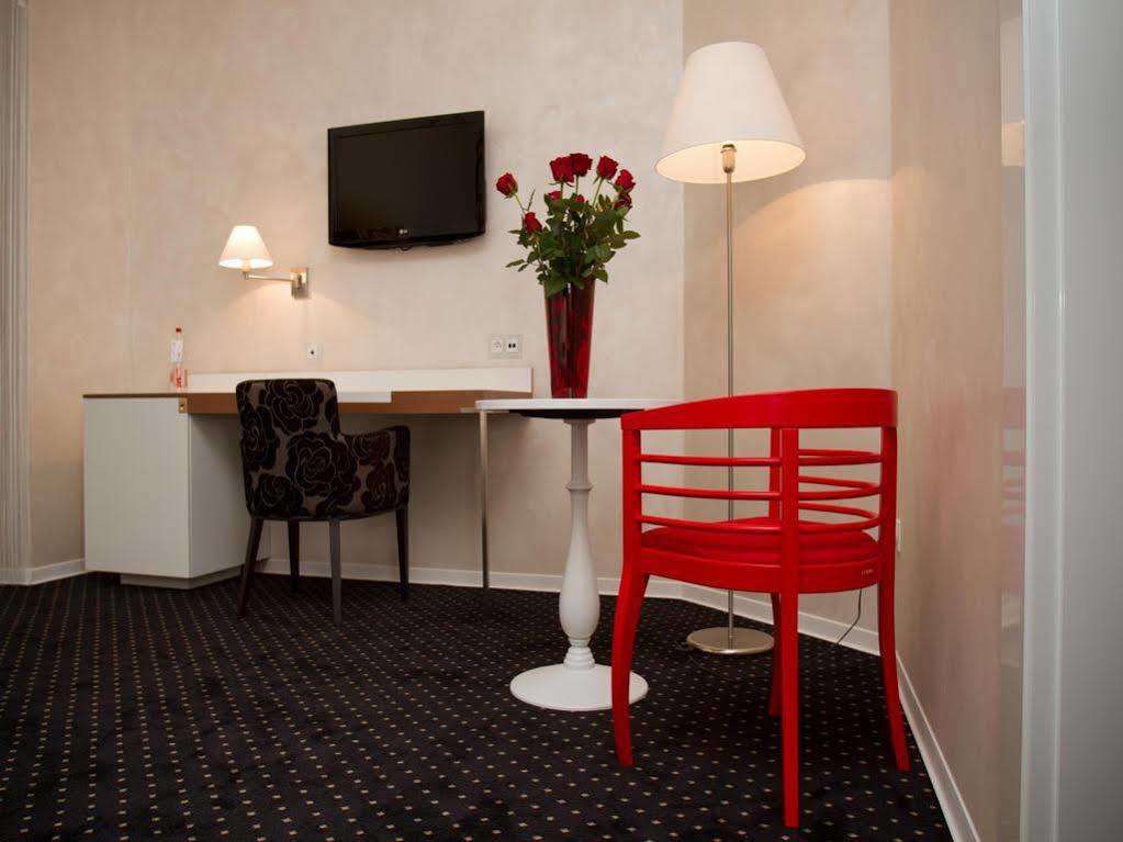 Ea Hotel Tereziansky Dvur Hradec Kralove Luaran gambar