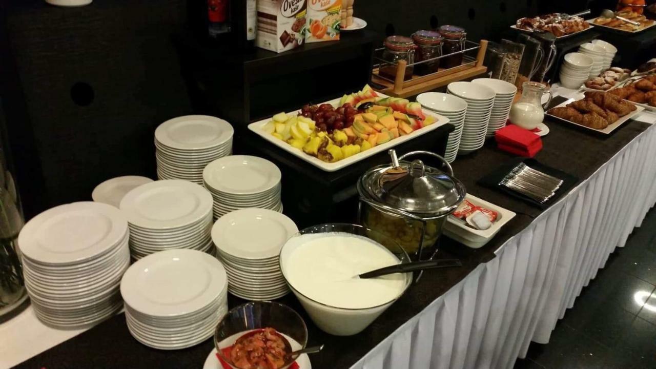 Ea Hotel Tereziansky Dvur Hradec Kralove Luaran gambar